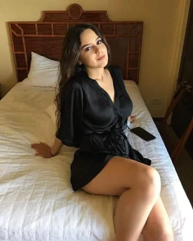 We are the best escorts agency in Gopadbanas, Sidhi. With us you can get a hot and sexy Aunty for an unforgettable night.